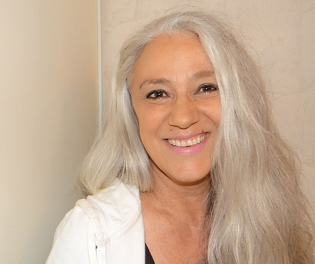 Women's Hair Loss Clinic London | Make Grey Hair Look Great